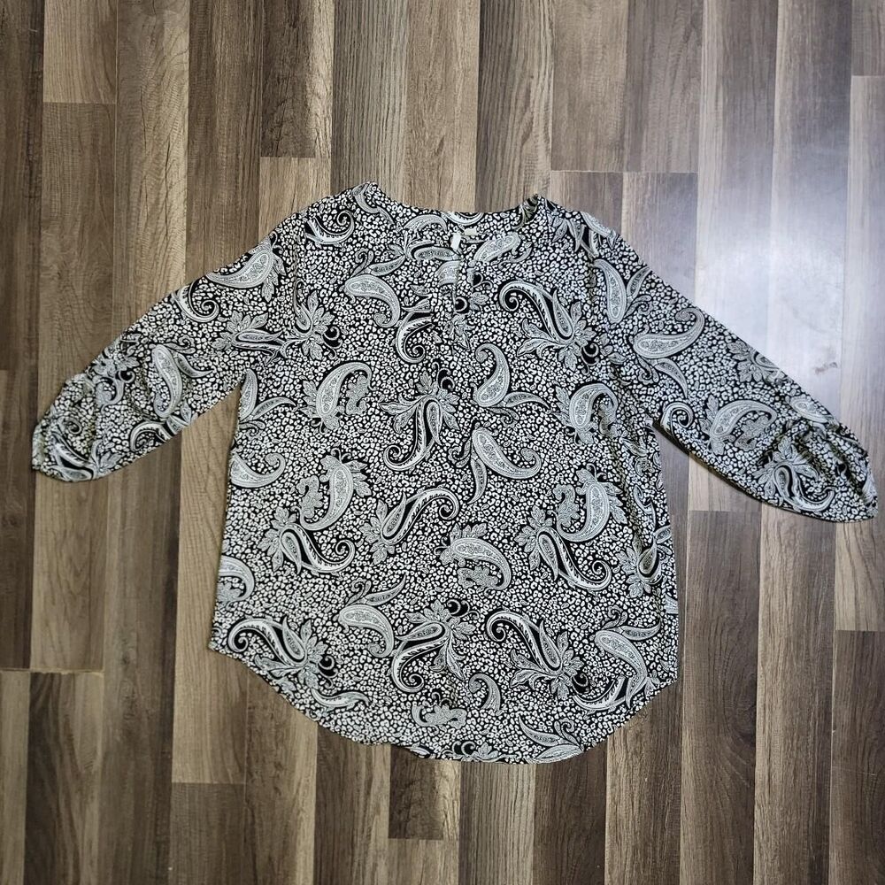 Unbranded Women's Black and White Blouse
